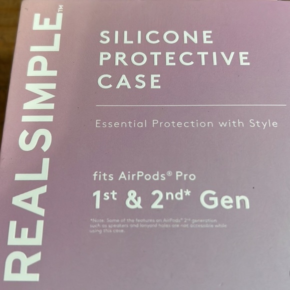 Real Simple AirPods Pro silicone protective case fits 1st & 2nd Generations NIB - Picture 2 of 2